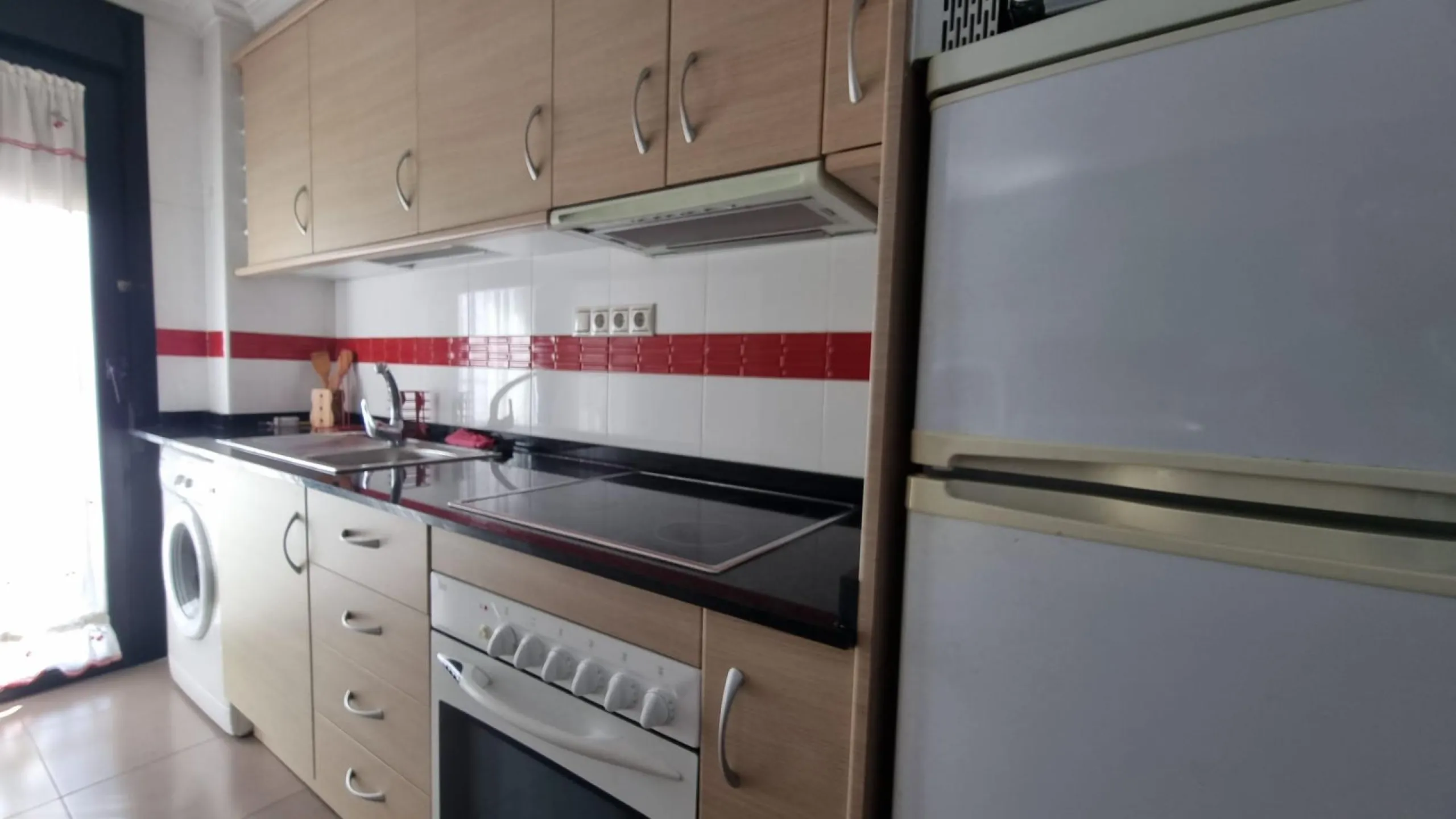Elegante piso en cetro de Torrevieja + plaza de parking incluido !