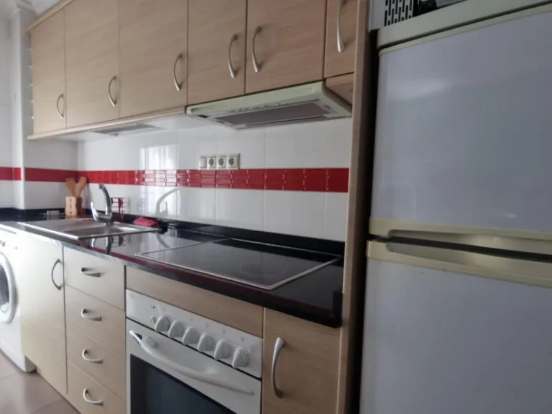 Elegante piso en cetro de Torrevieja + plaza de parking incluido !