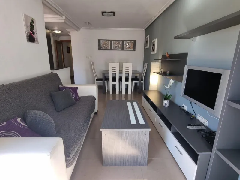 Elegante piso en cetro de Torrevieja + plaza de parking incluido !