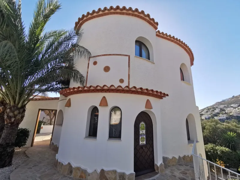 Villa with Sea Views in Cumbre del Sol 🏡🌊