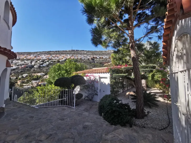Villa with Sea Views in Cumbre del Sol 🏡🌊