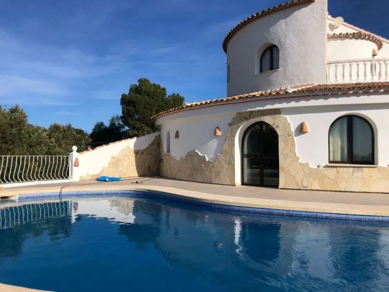 Villa with Sea Views in Cumbre del Sol 🏡🌊