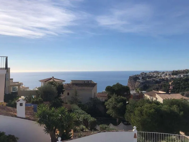 Villa with Sea Views in Cumbre del Sol 🏡🌊