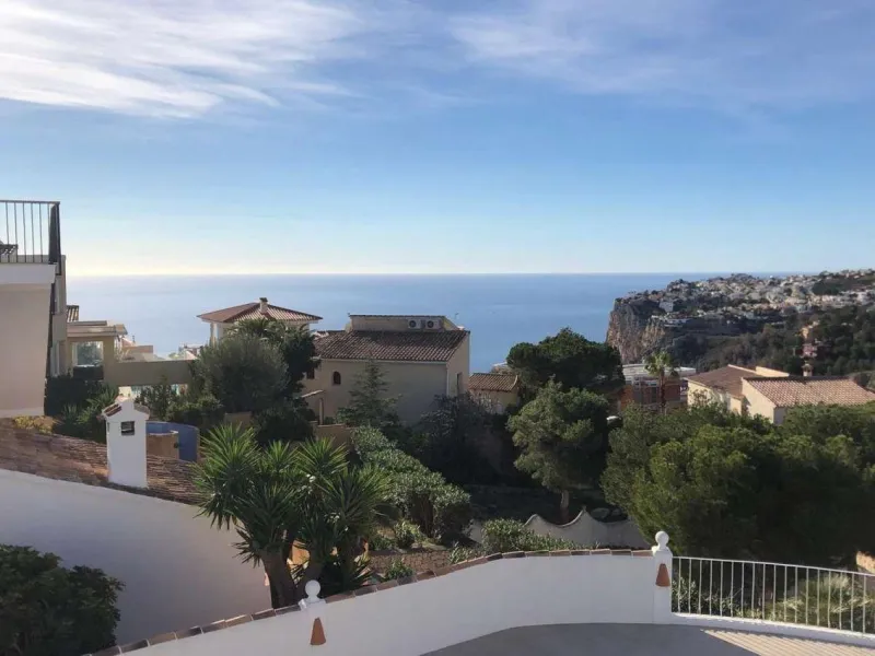 Villa with Sea Views in Cumbre del Sol 🏡🌊