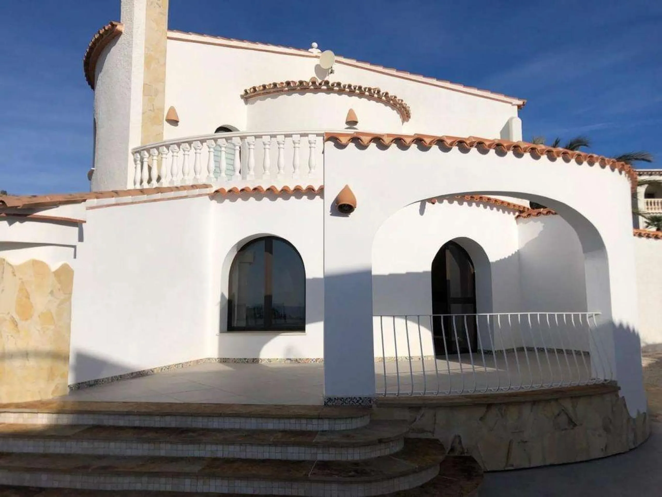 Villa with Sea Views in Cumbre del Sol 🏡🌊