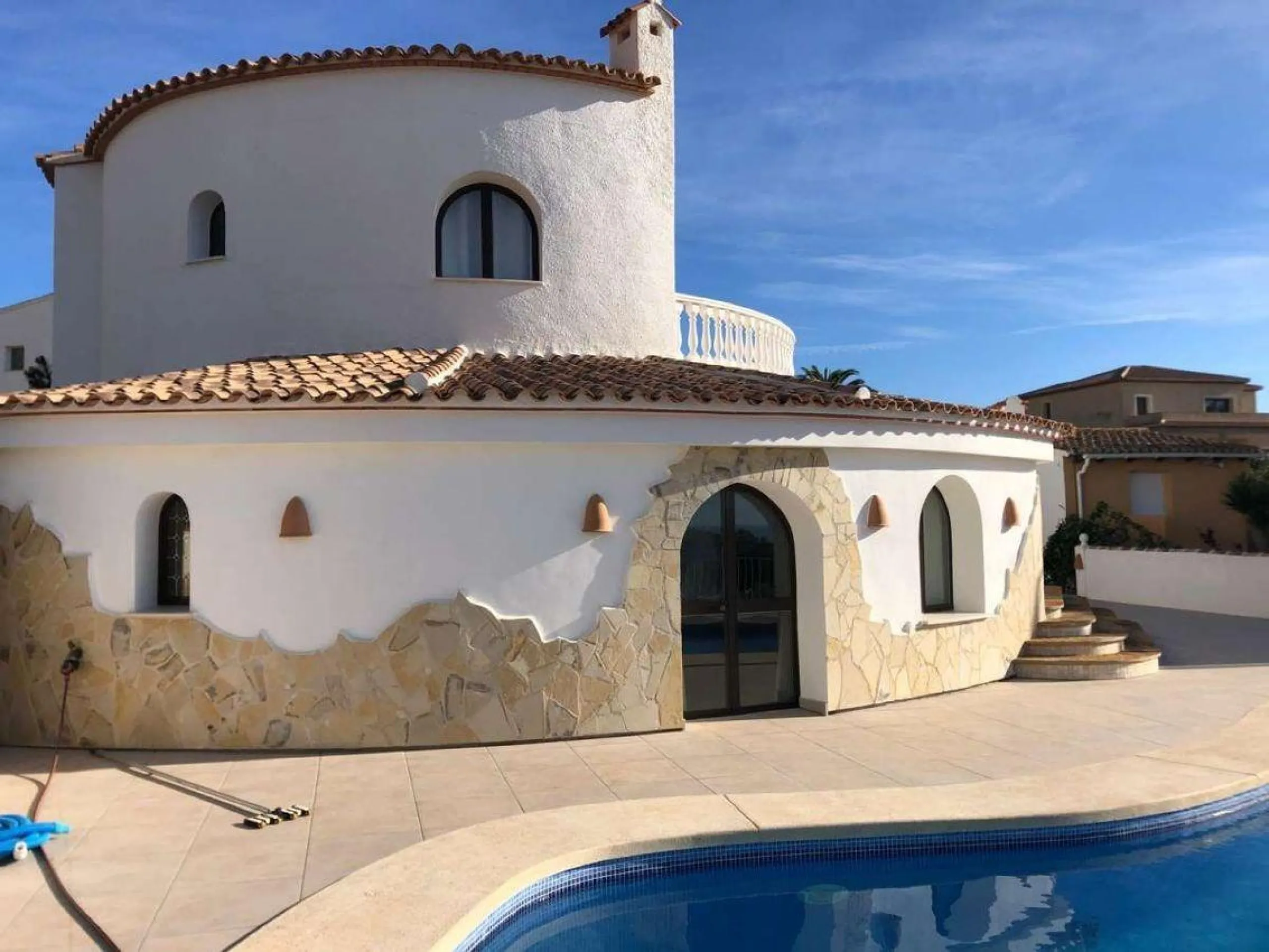 Villa with Sea Views in Cumbre del Sol 🏡🌊