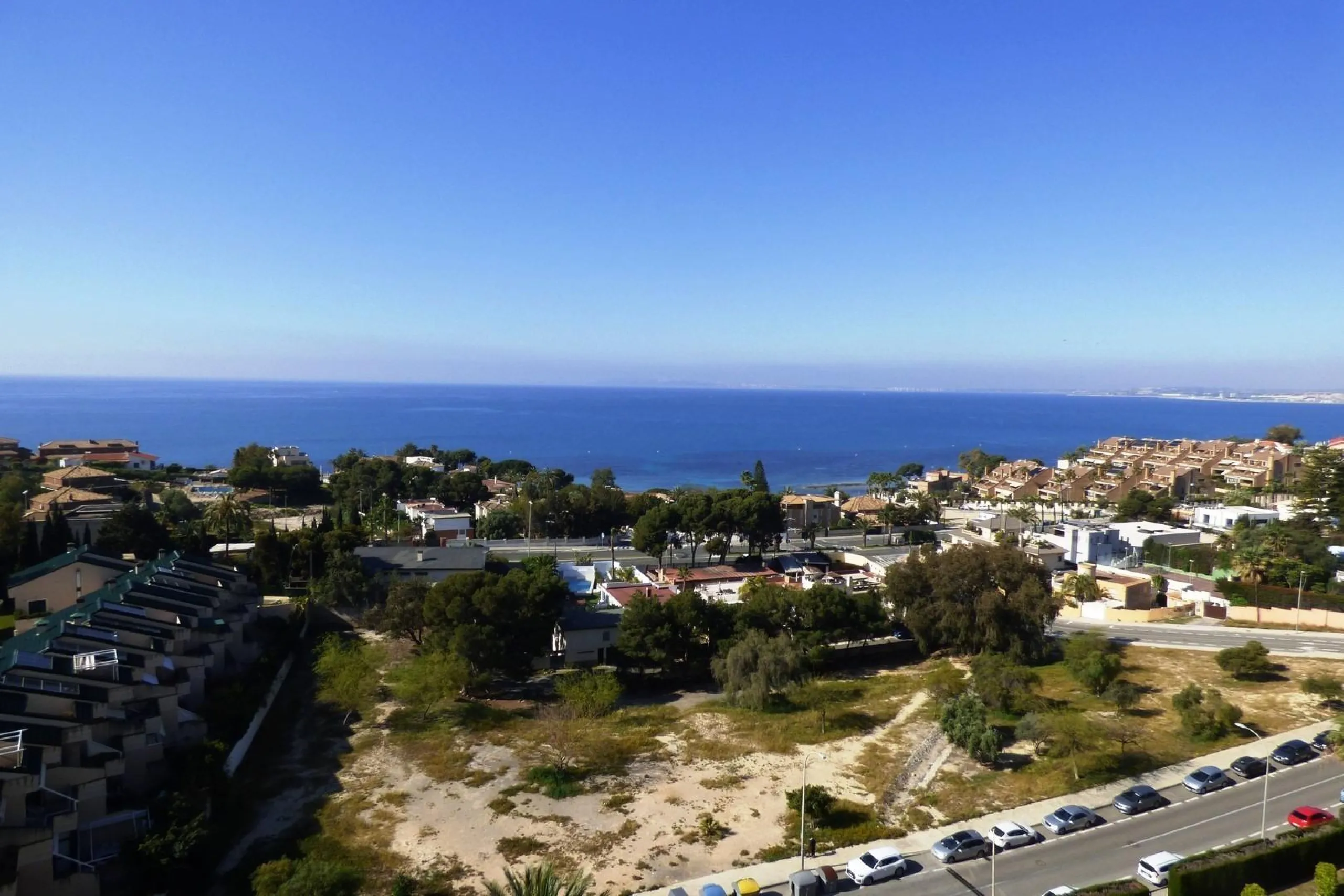 ¡MAGNIFICO PISO CON VISTAS INCREÍBLES AL MAR EN CABO DE LAS HUERTAS!