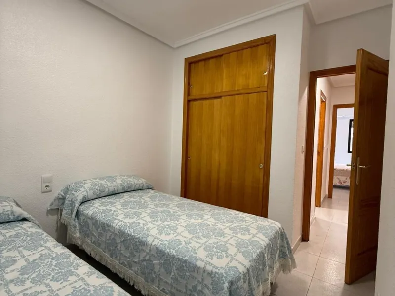 Apartamento de 3 dormitorios 2 baños en La Mata cerca de la playa