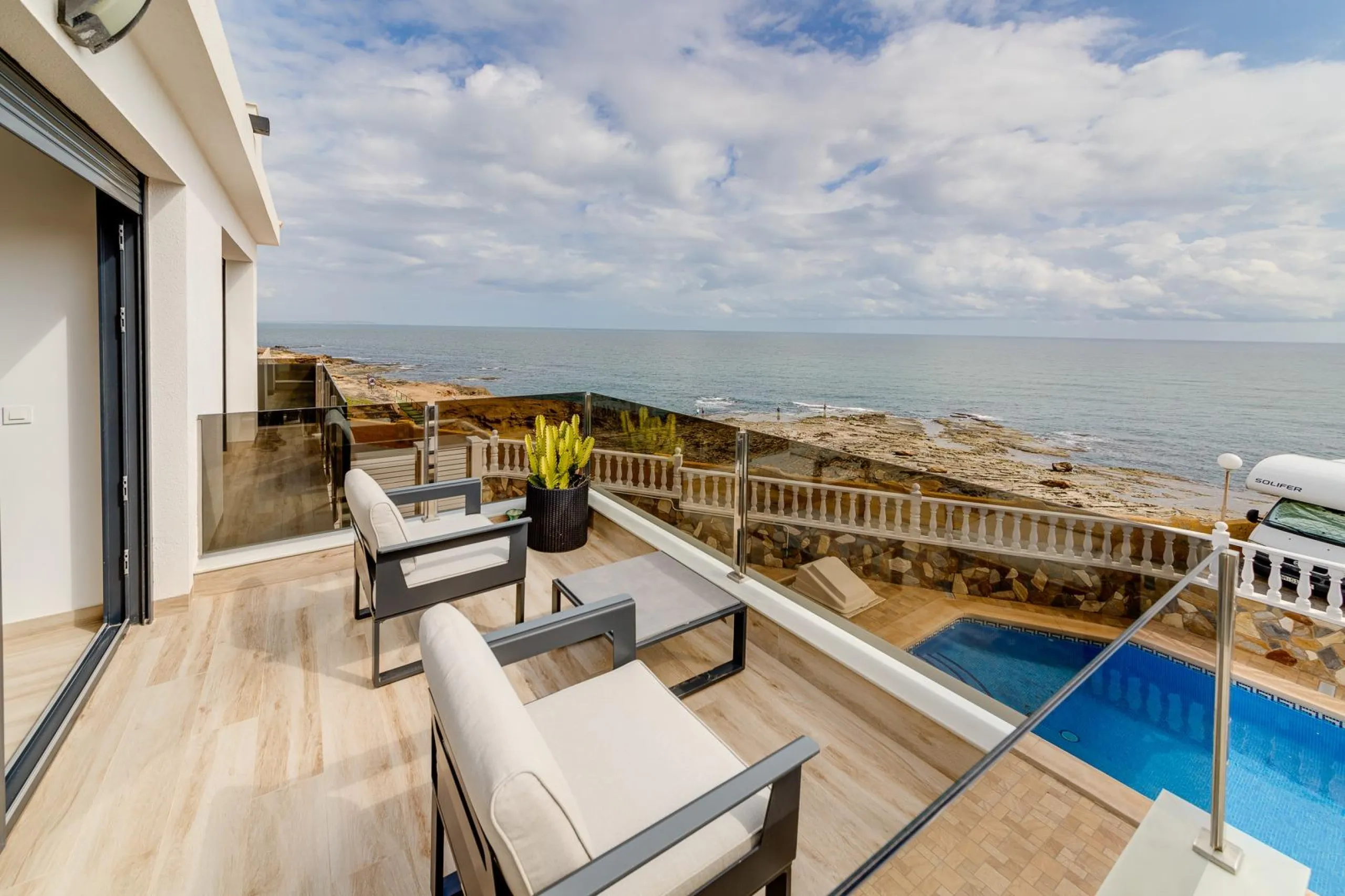 Villa en Primera Línea en Torrevieja