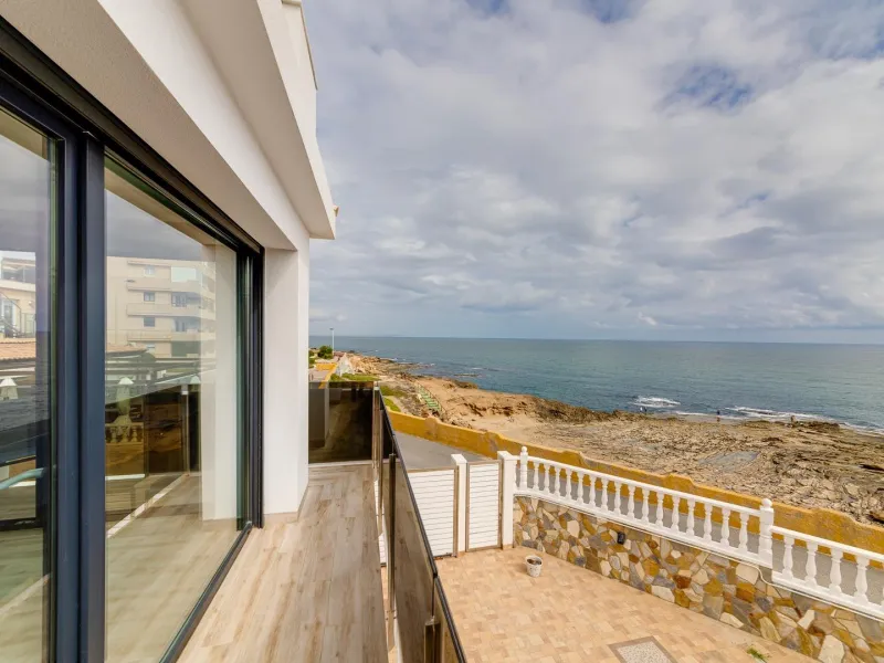 Villa en Primera Línea en Torrevieja