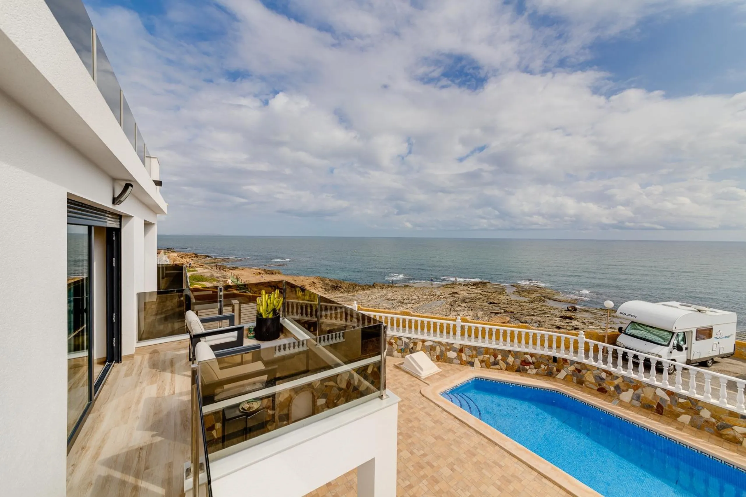 Villa en Primera Línea en Torrevieja
