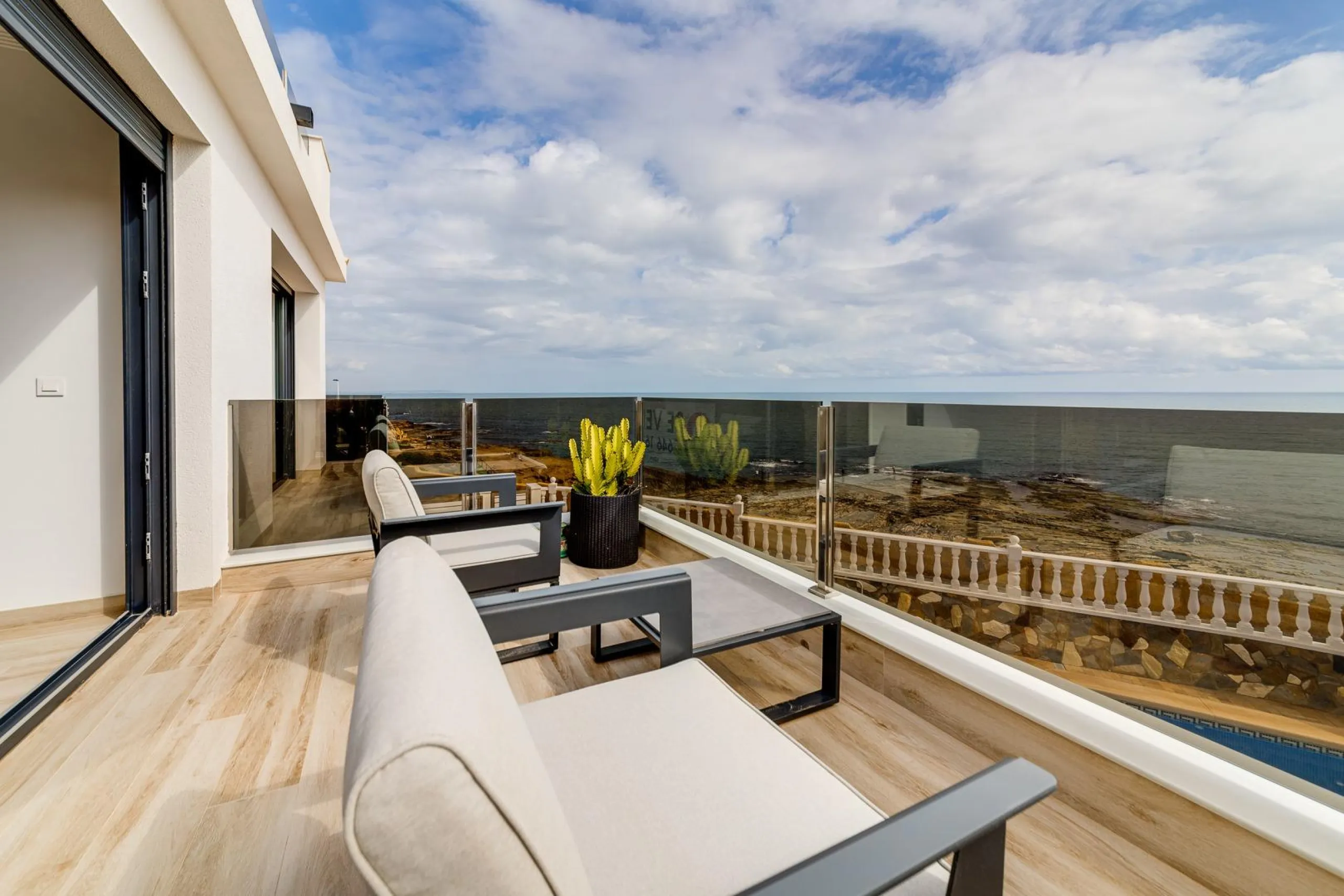 Villa en Primera Línea en Torrevieja