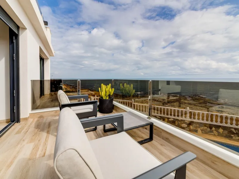 Villa en Primera Línea en Torrevieja