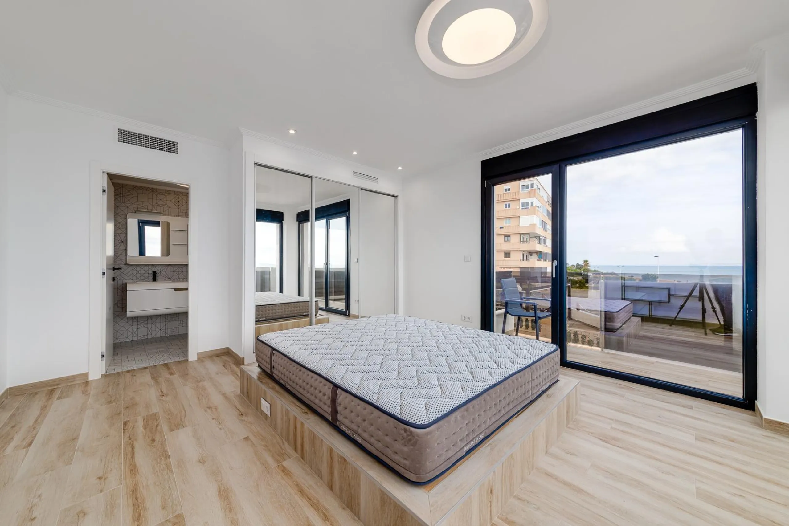 Villa en Primera Línea en Torrevieja