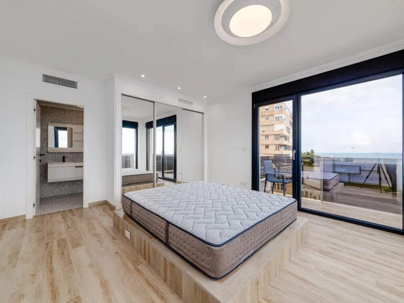Villa en Primera Línea en Torrevieja