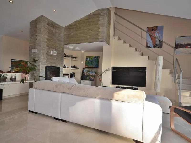 VILLA EN ALBACETE CON 1700 M2 DE PARCELA. 5 DORM. 5 BAÑOS.