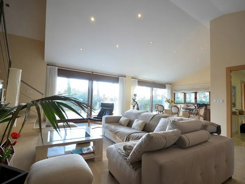 VILLA EN ALBACETE CON 1700 M2 DE PARCELA. 5 DORM. 5 BAÑOS.