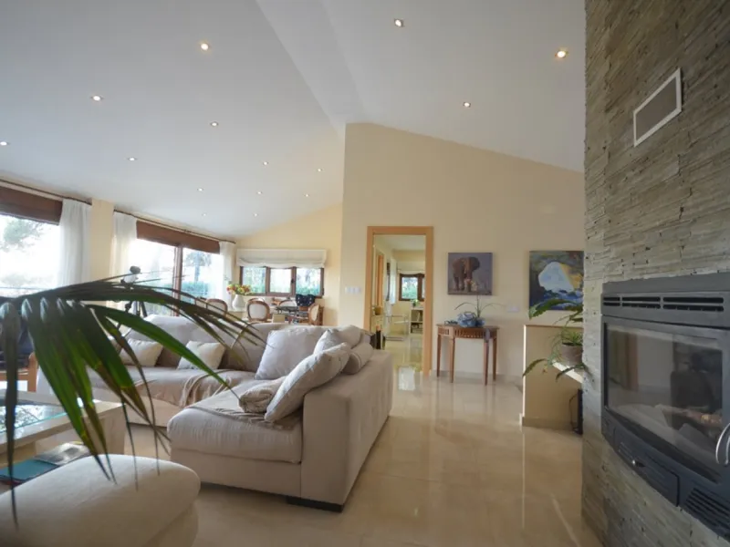 VILLA EN ALBACETE CON 1700 M2 DE PARCELA. 5 DORM. 5 BAÑOS.
