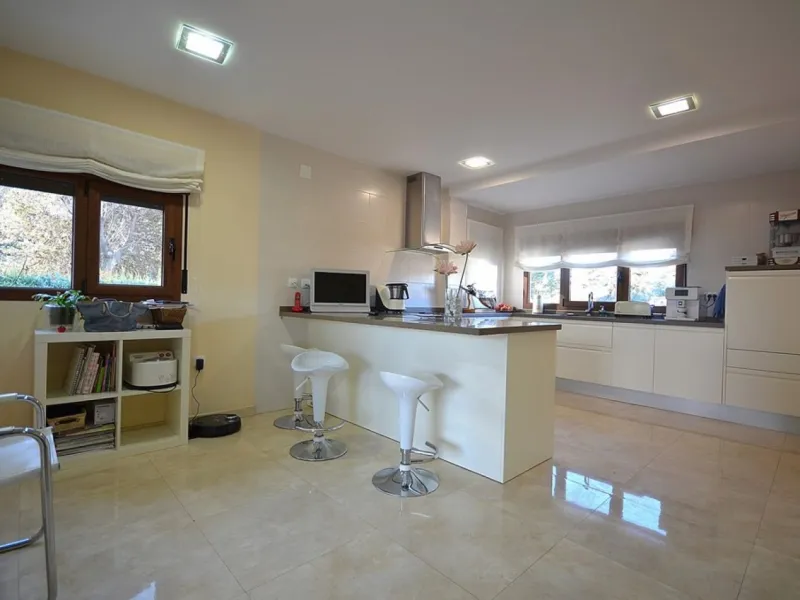 VILLA EN ALBACETE CON 1700 M2 DE PARCELA. 5 DORM. 5 BAÑOS.