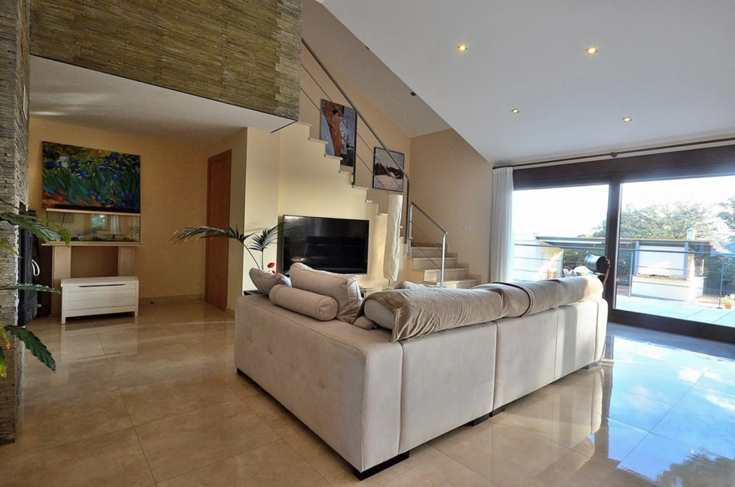 VILLA EN ALBACETE CON 1700 M2 DE PARCELA. 5 DORM. 5 BAÑOS.
