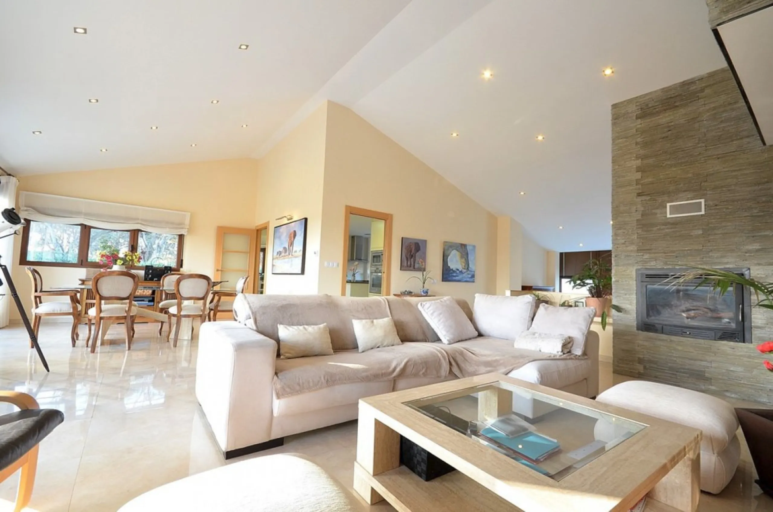 VILLA EN ALBACETE CON 1700 M2 DE PARCELA. 5 DORM. 5 BAÑOS.