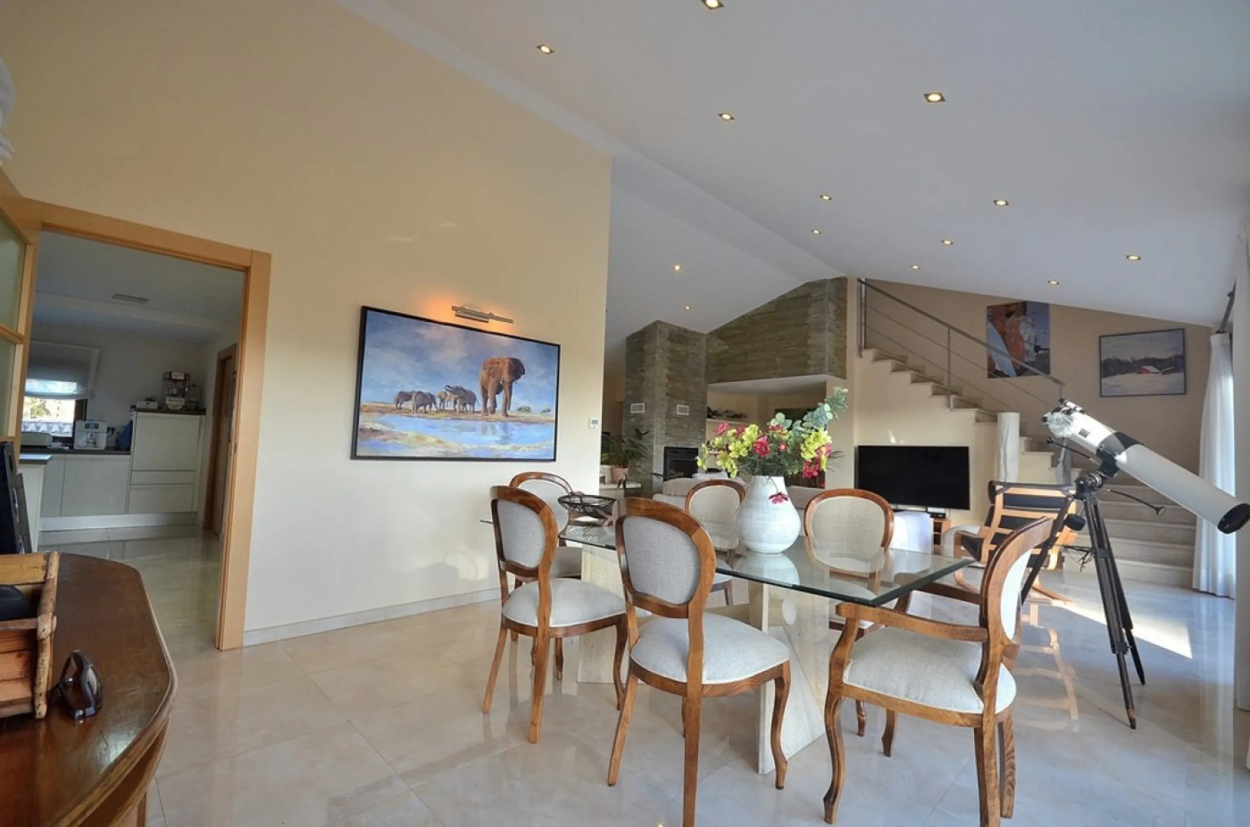 VILLA EN ALBACETE CON 1700 M2 DE PARCELA. 5 DORM. 5 BAÑOS.
