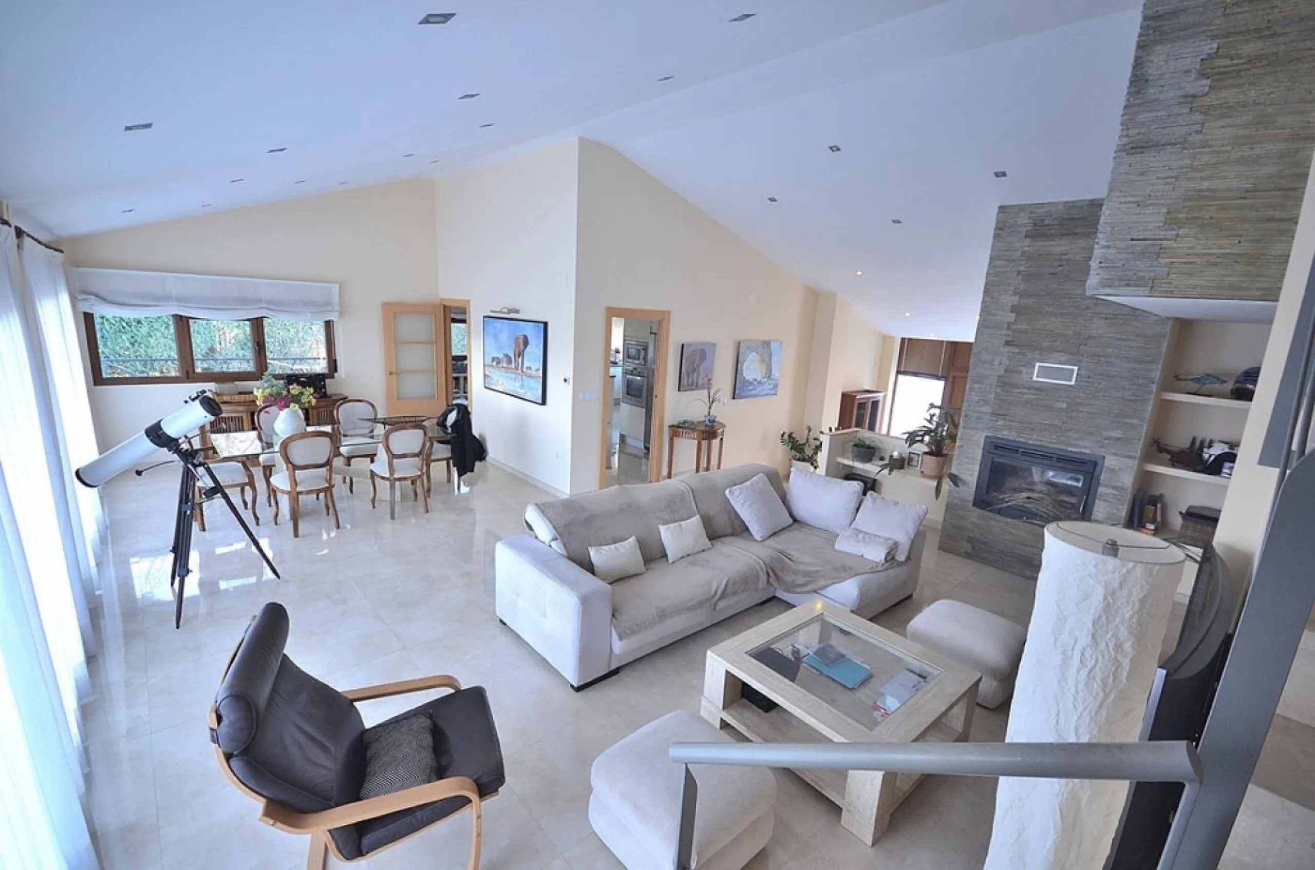 VILLA EN ALBACETE CON 1700 M2 DE PARCELA. 5 DORM. 5 BAÑOS.