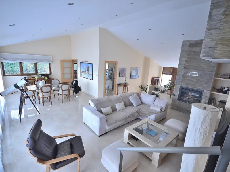 VILLA EN ALBACETE CON 1700 M2 DE PARCELA. 5 DORM. 5 BAÑOS.