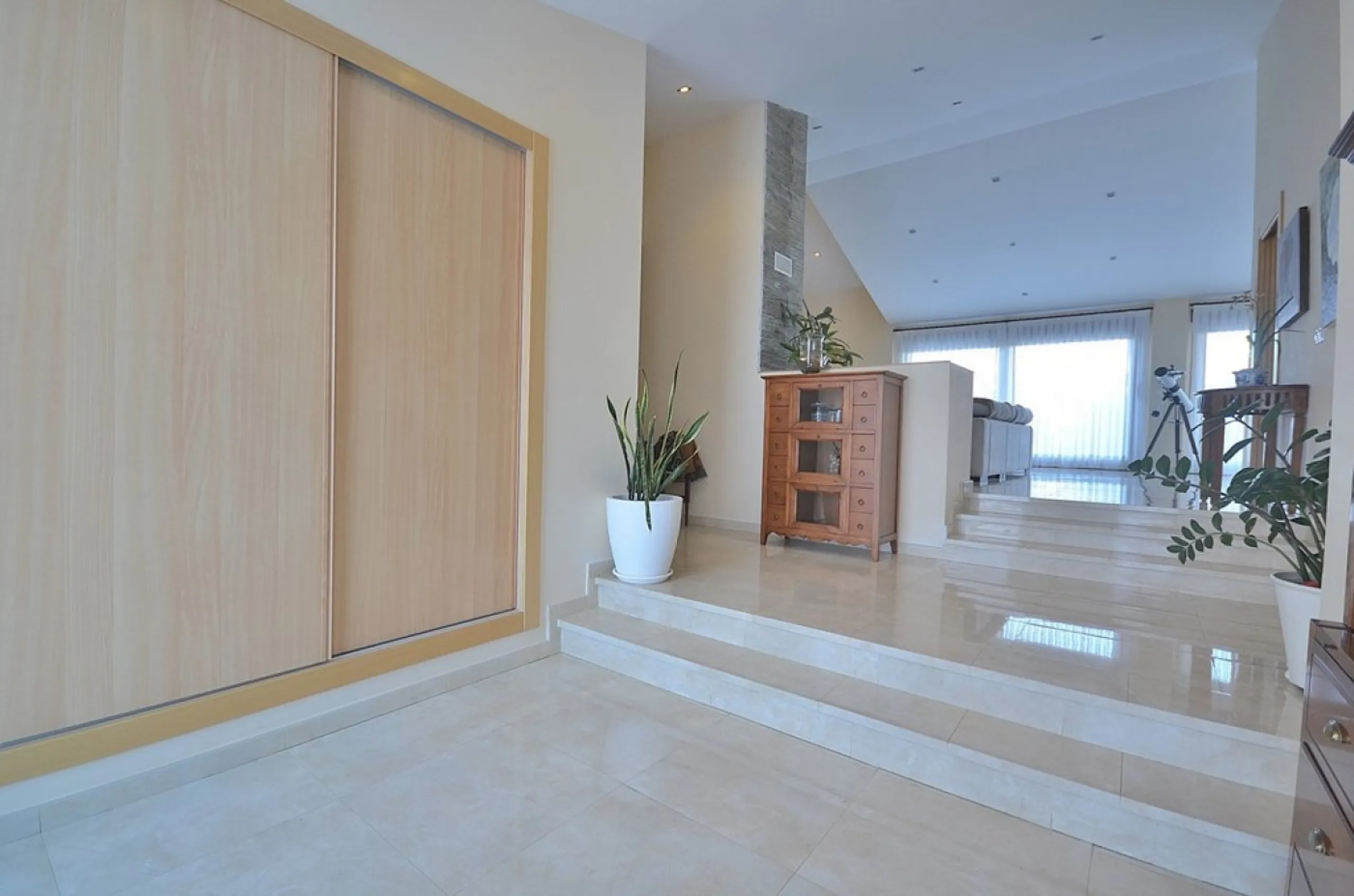 VILLA EN ALBACETE CON 1700 M2 DE PARCELA. 5 DORM. 5 BAÑOS.