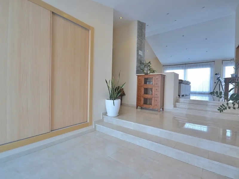 VILLA EN ALBACETE CON 1700 M2 DE PARCELA. 5 DORM. 5 BAÑOS.