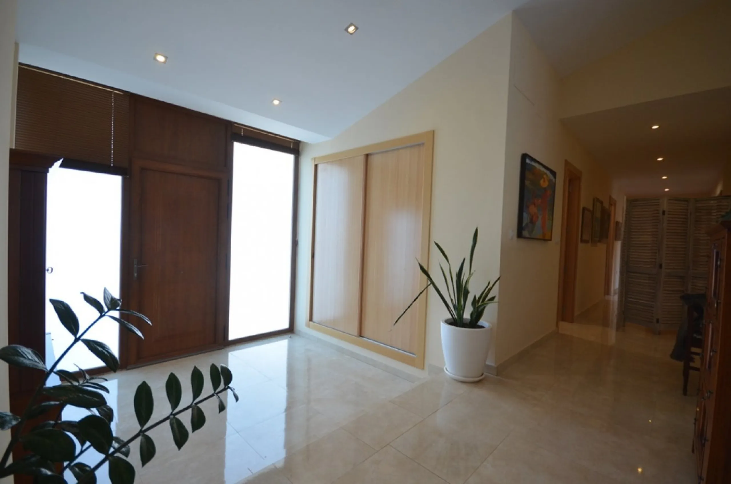 VILLA EN ALBACETE CON 1700 M2 DE PARCELA. 5 DORM. 5 BAÑOS.