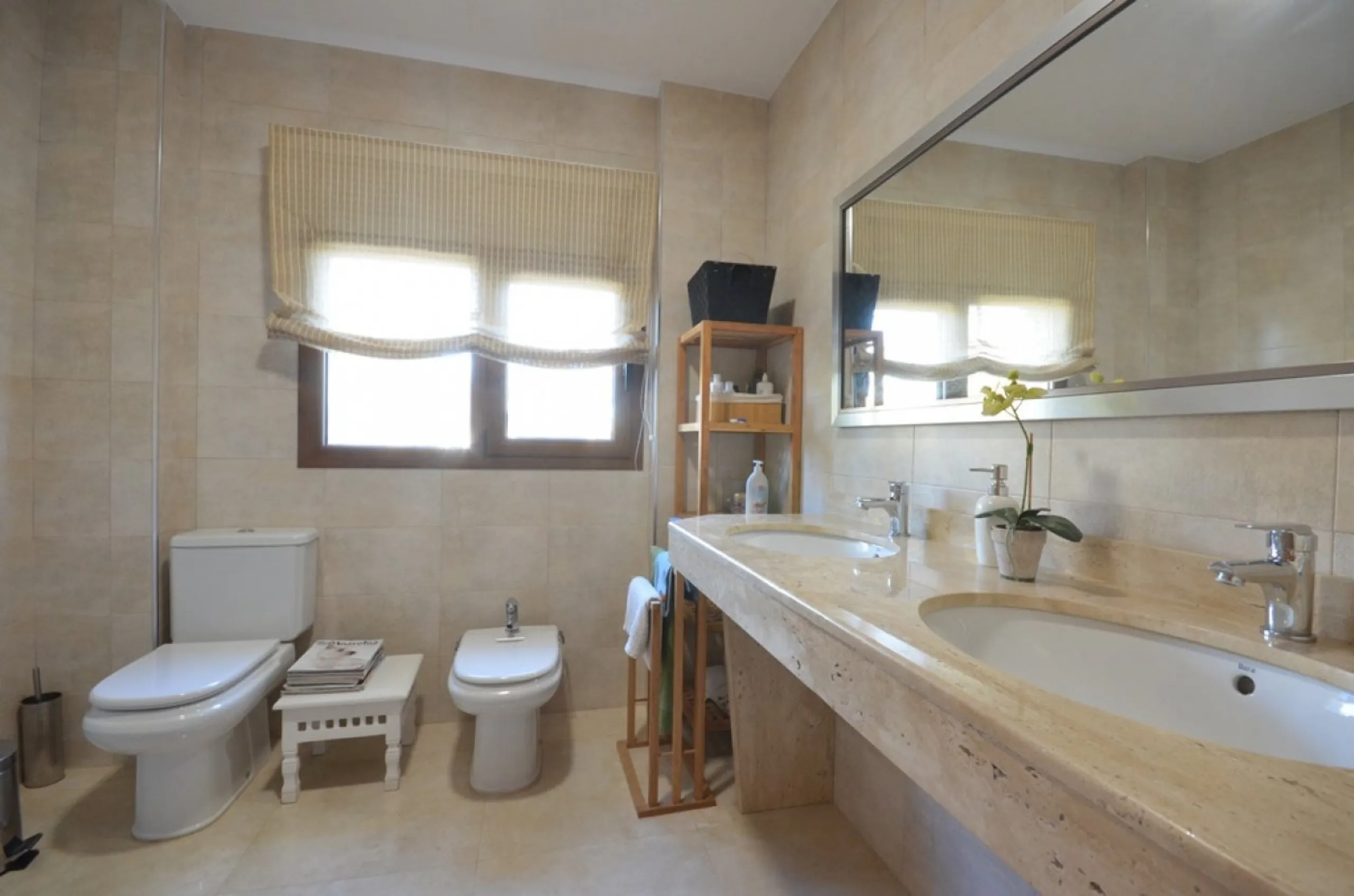 VILLA EN ALBACETE CON 1700 M2 DE PARCELA. 5 DORM. 5 BAÑOS.