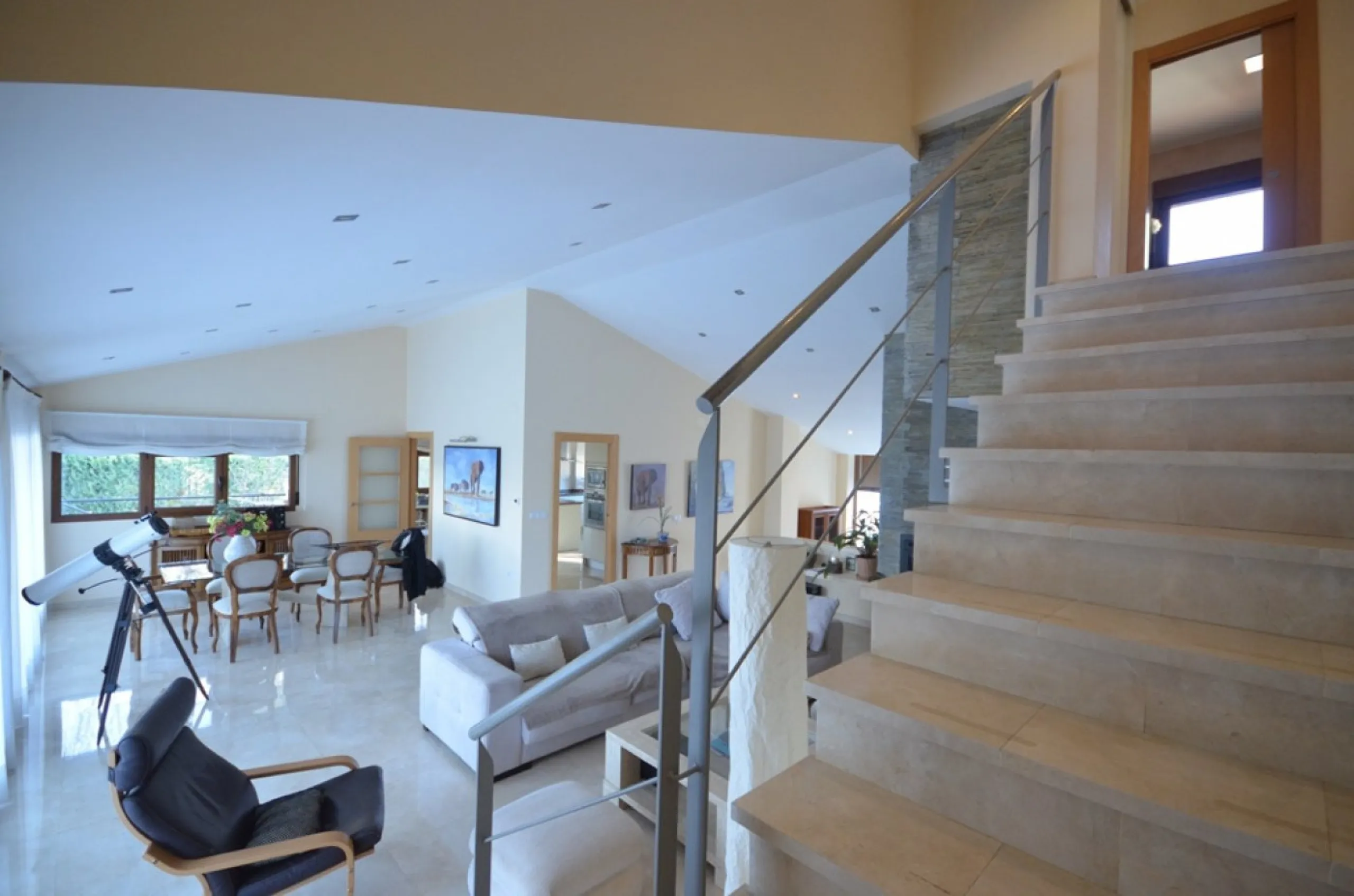 VILLA EN ALBACETE CON 1700 M2 DE PARCELA. 5 DORM. 5 BAÑOS.