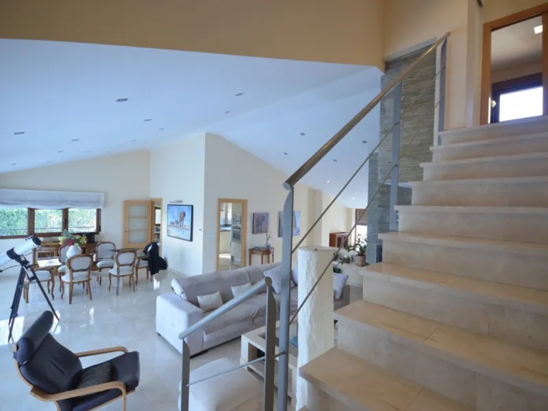 VILLA EN ALBACETE CON 1700 M2 DE PARCELA. 5 DORM. 5 BAÑOS.