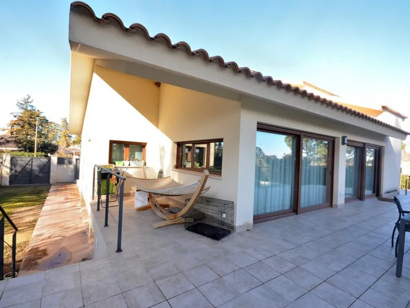 VILLA EN ALBACETE CON 1700 M2 DE PARCELA. 5 DORM. 5 BAÑOS.