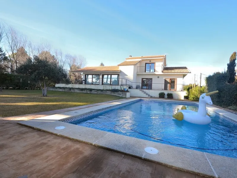 VILLA EN ALBACETE CON 1700 M2 DE PARCELA. 5 DORM. 5 BAÑOS.