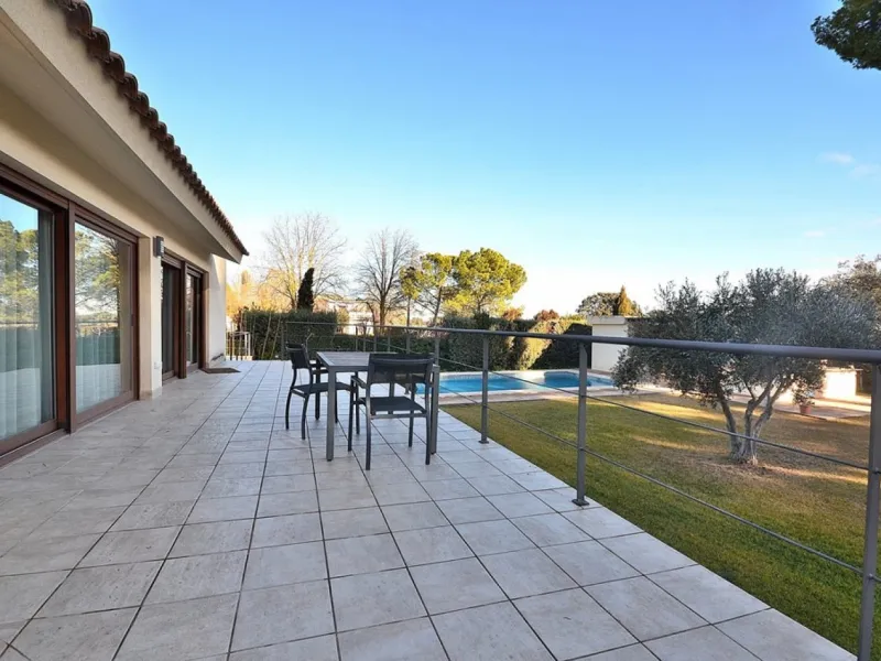VILLA EN ALBACETE CON 1700 M2 DE PARCELA. 5 DORM. 5 BAÑOS.