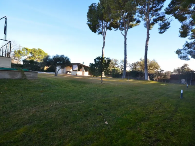 VILLA EN ALBACETE CON 1700 M2 DE PARCELA. 5 DORM. 5 BAÑOS.