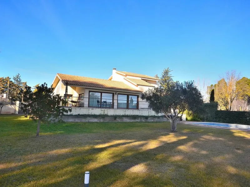 VILLA EN ALBACETE CON 1700 M2 DE PARCELA. 5 DORM. 5 BAÑOS.