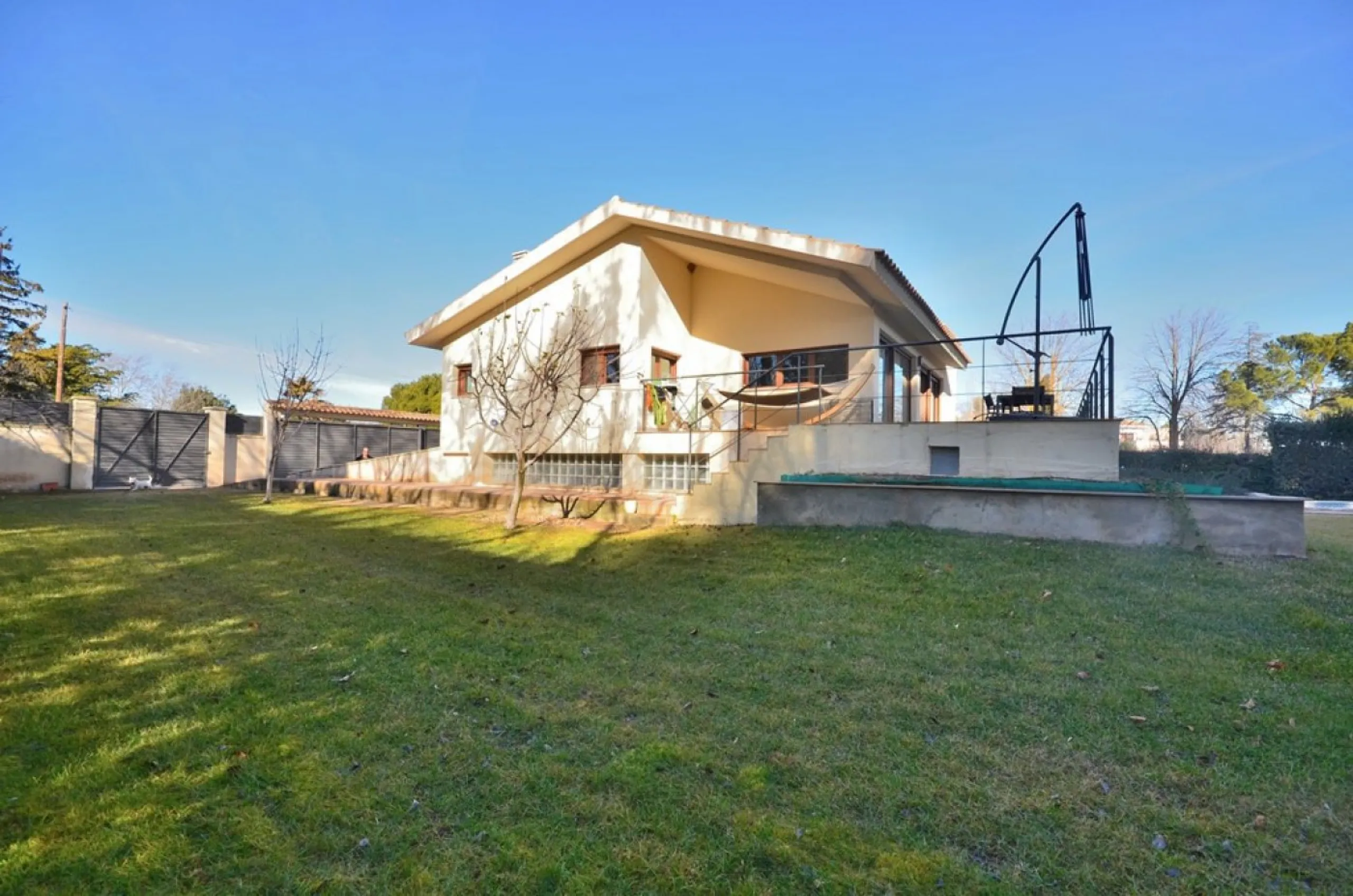VILLA EN ALBACETE CON 1700 M2 DE PARCELA. 5 DORM. 5 BAÑOS.