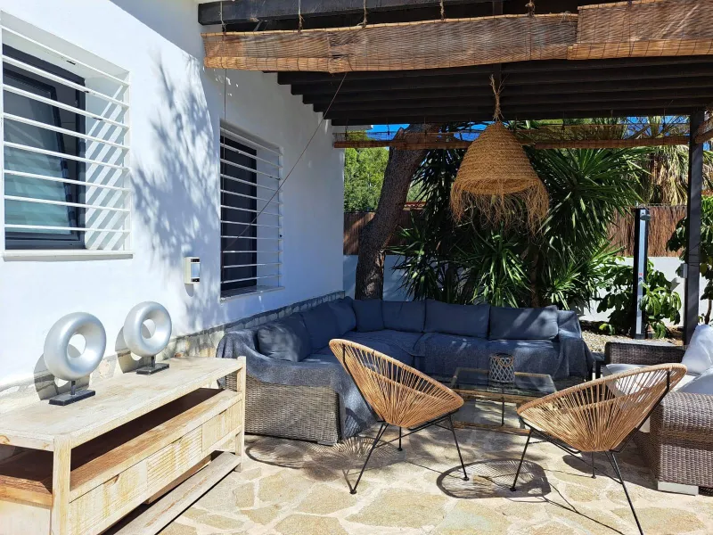 Независимая вилла с видом на море, лицензия на туристическую деятельность в Ковете