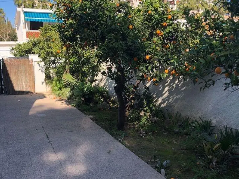 🏡 Semi-detached house in Albir with a tourist license - just 200 meters from the sea! 🌊🌿