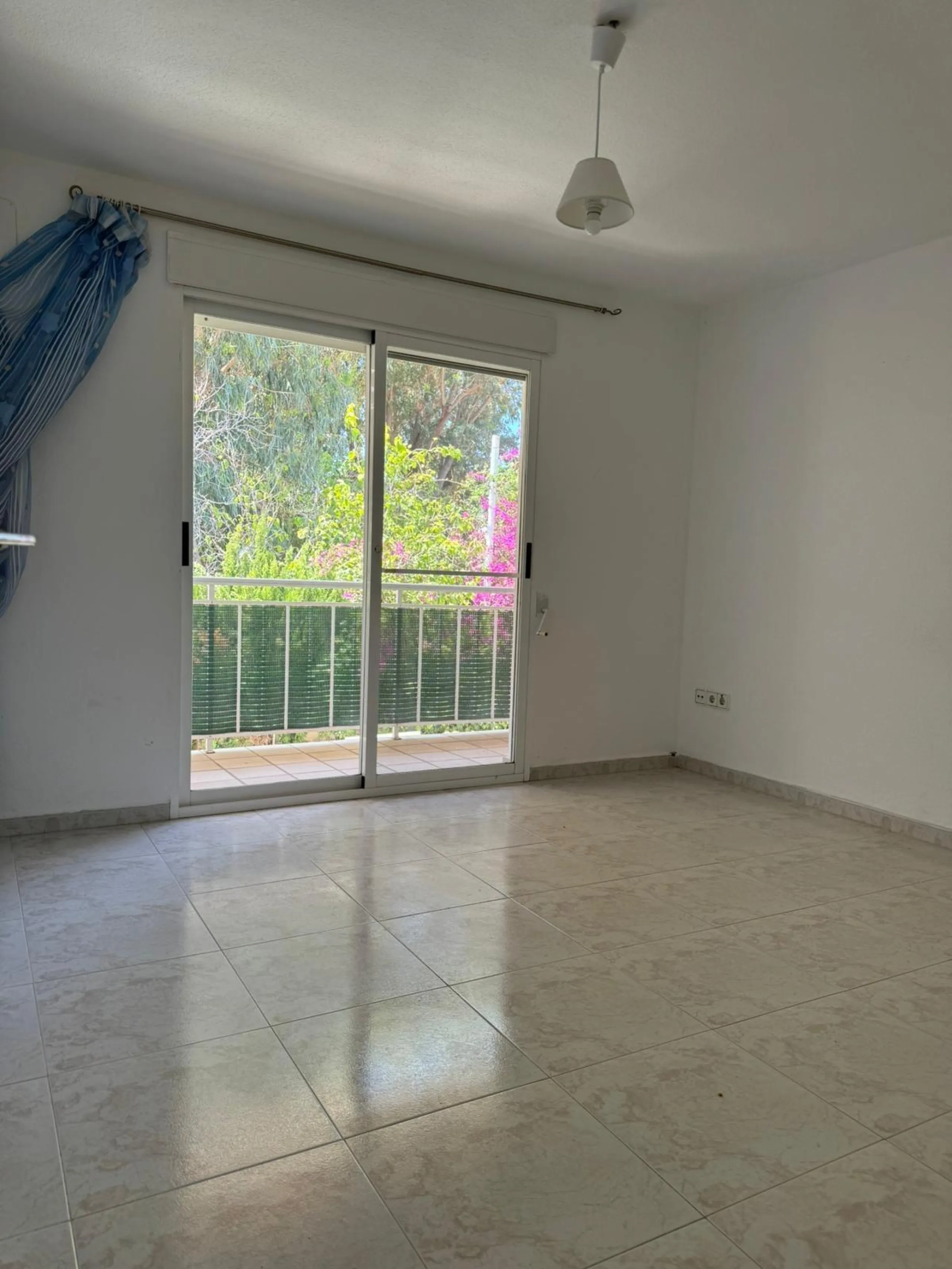 🏡 Semi-detached house in Albir with a tourist license - just 200 meters from the sea! 🌊🌿