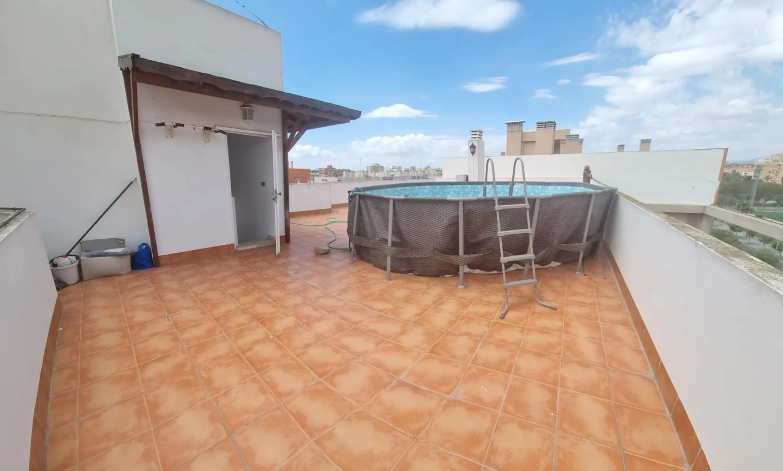 OCASIÓN ÁTICO DE 260 METROS CON TERRAZA AJARDINADA EN PLANTA DE 60 METROS