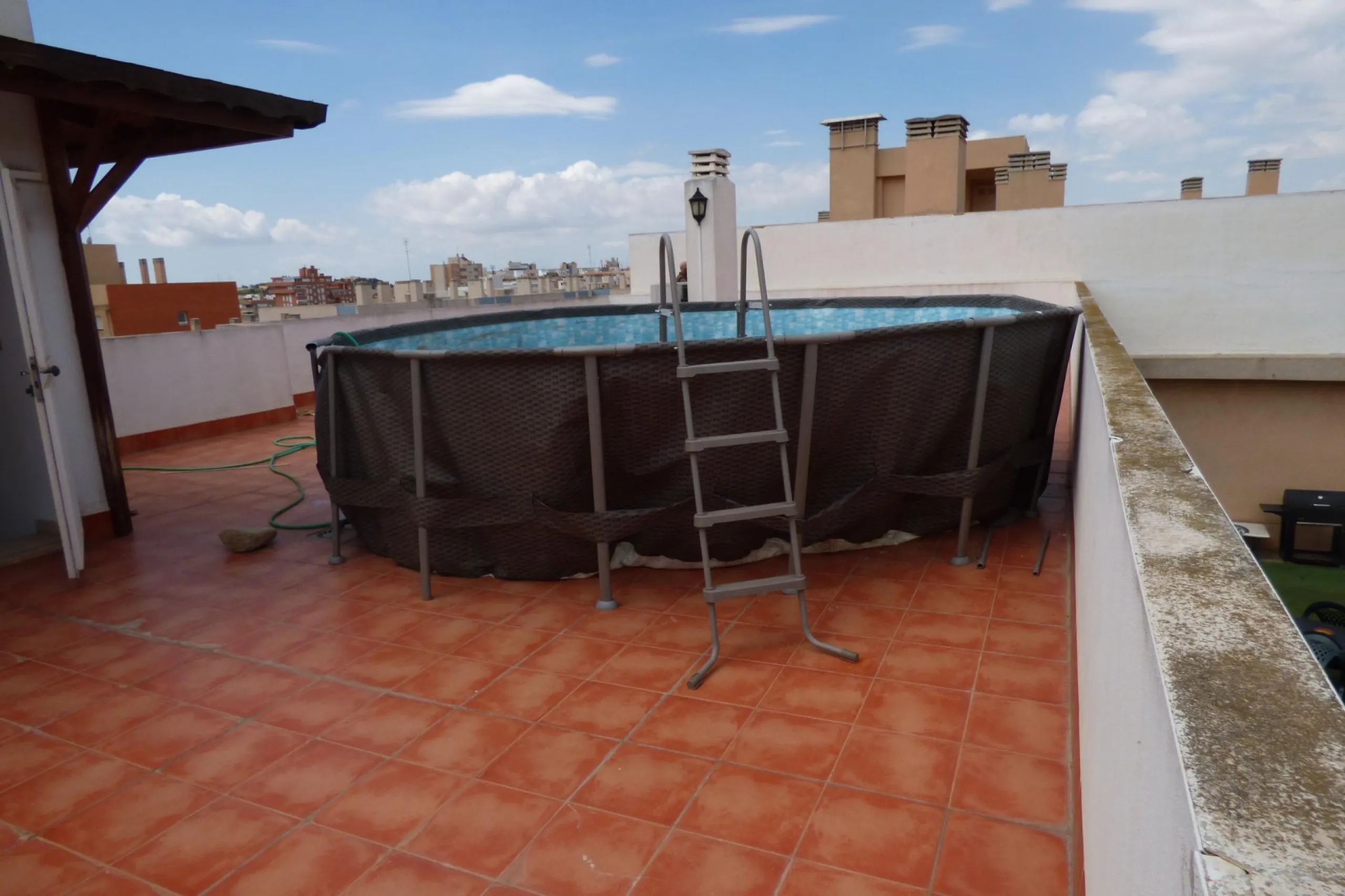 OCASIÓN ÁTICO DE 260 METROS CON TERRAZA AJARDINADA EN PLANTA DE 60 METROS