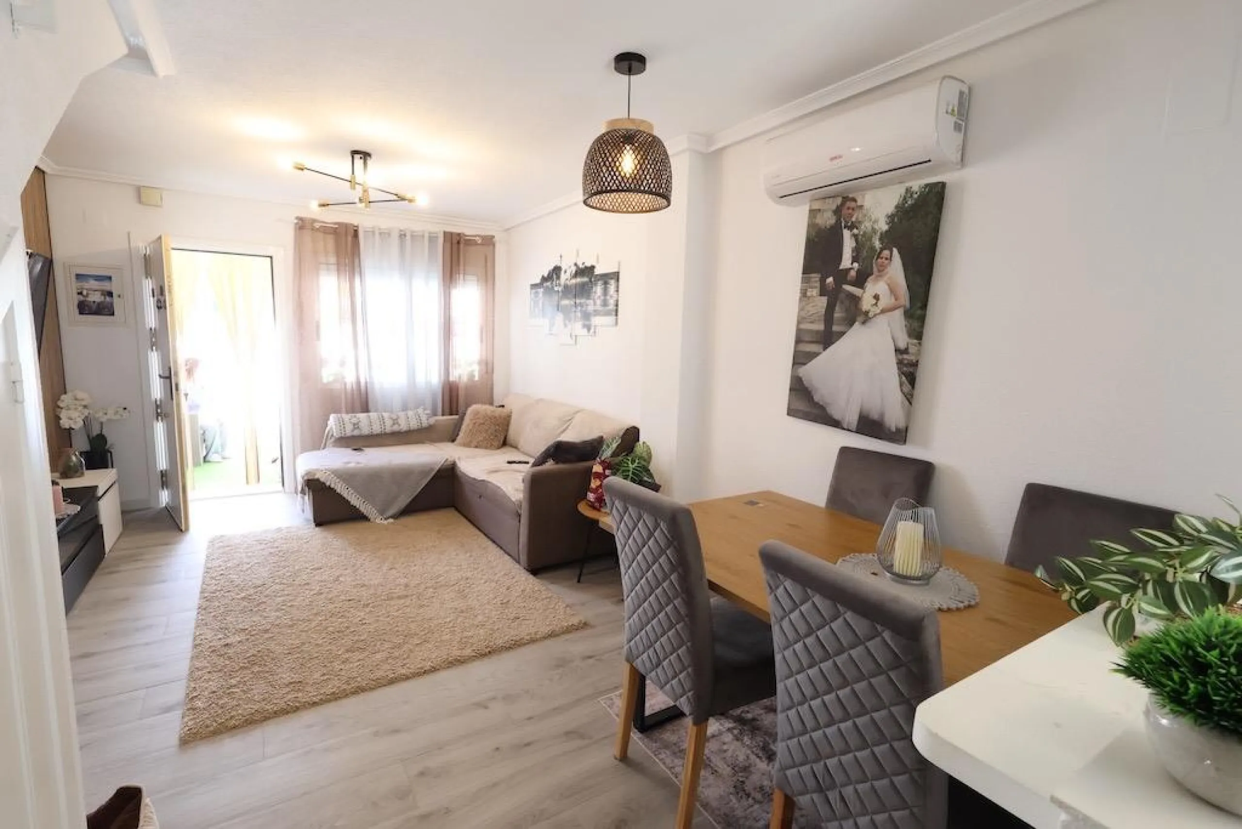 Torre de la Horadada duplex townhouse located directly in front of the communal pool