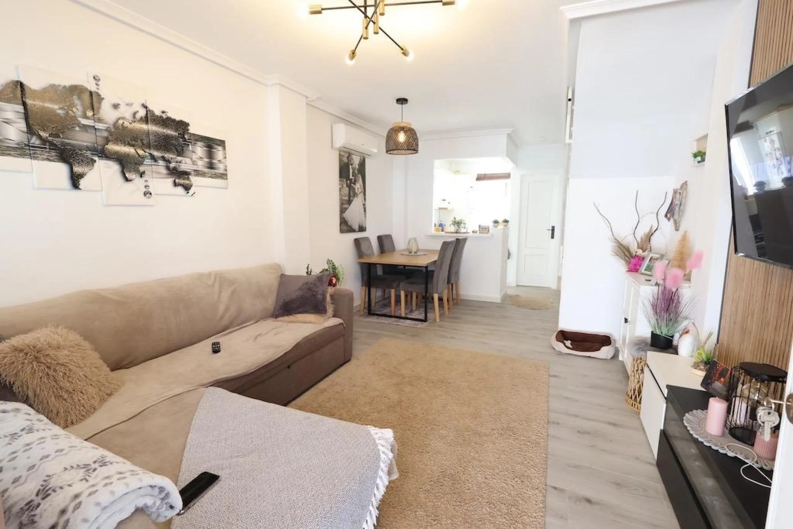 Torre de la Horadada duplex townhouse located directly in front of the communal pool