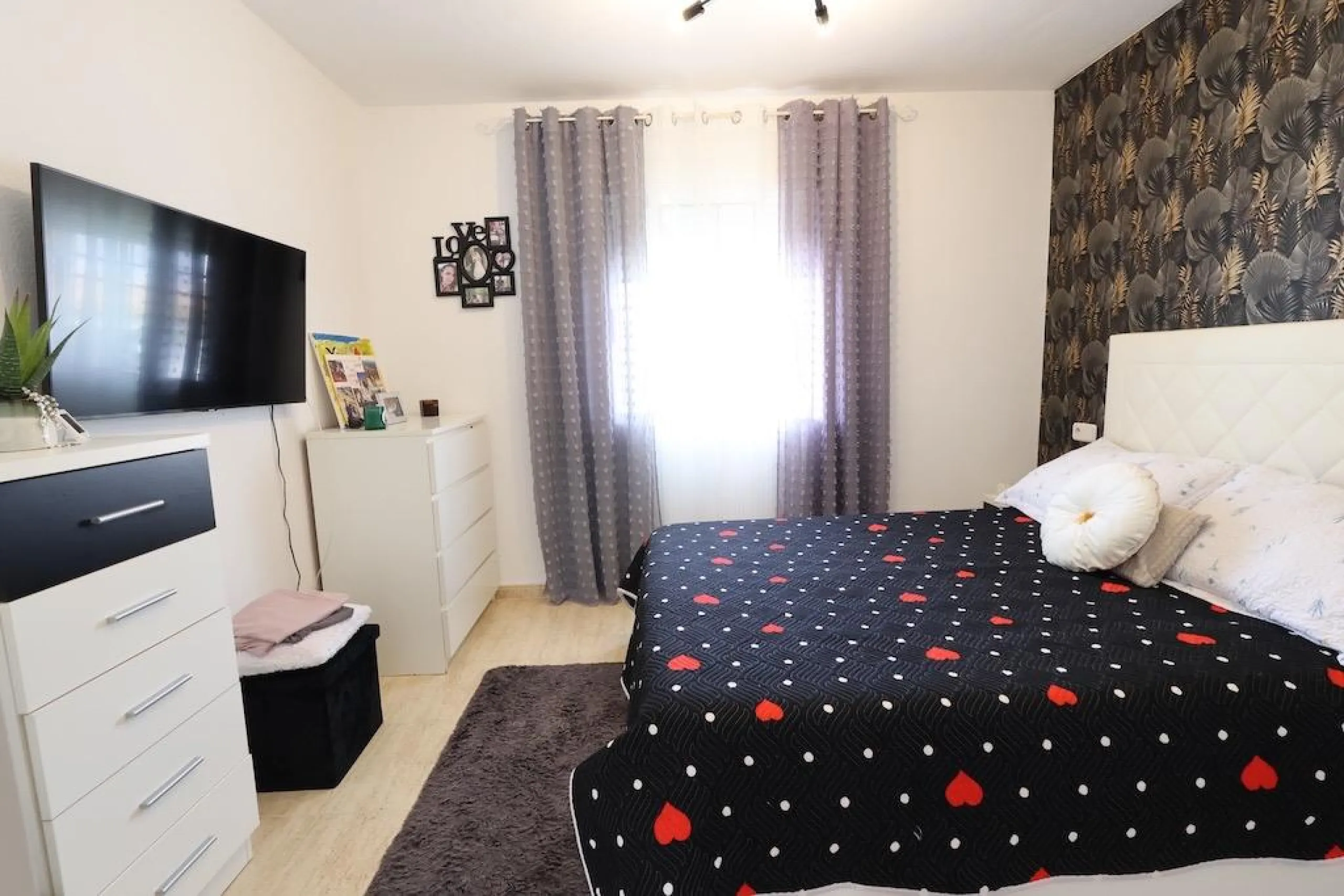 Torre de la Horadada duplex townhouse located directly in front of the communal pool