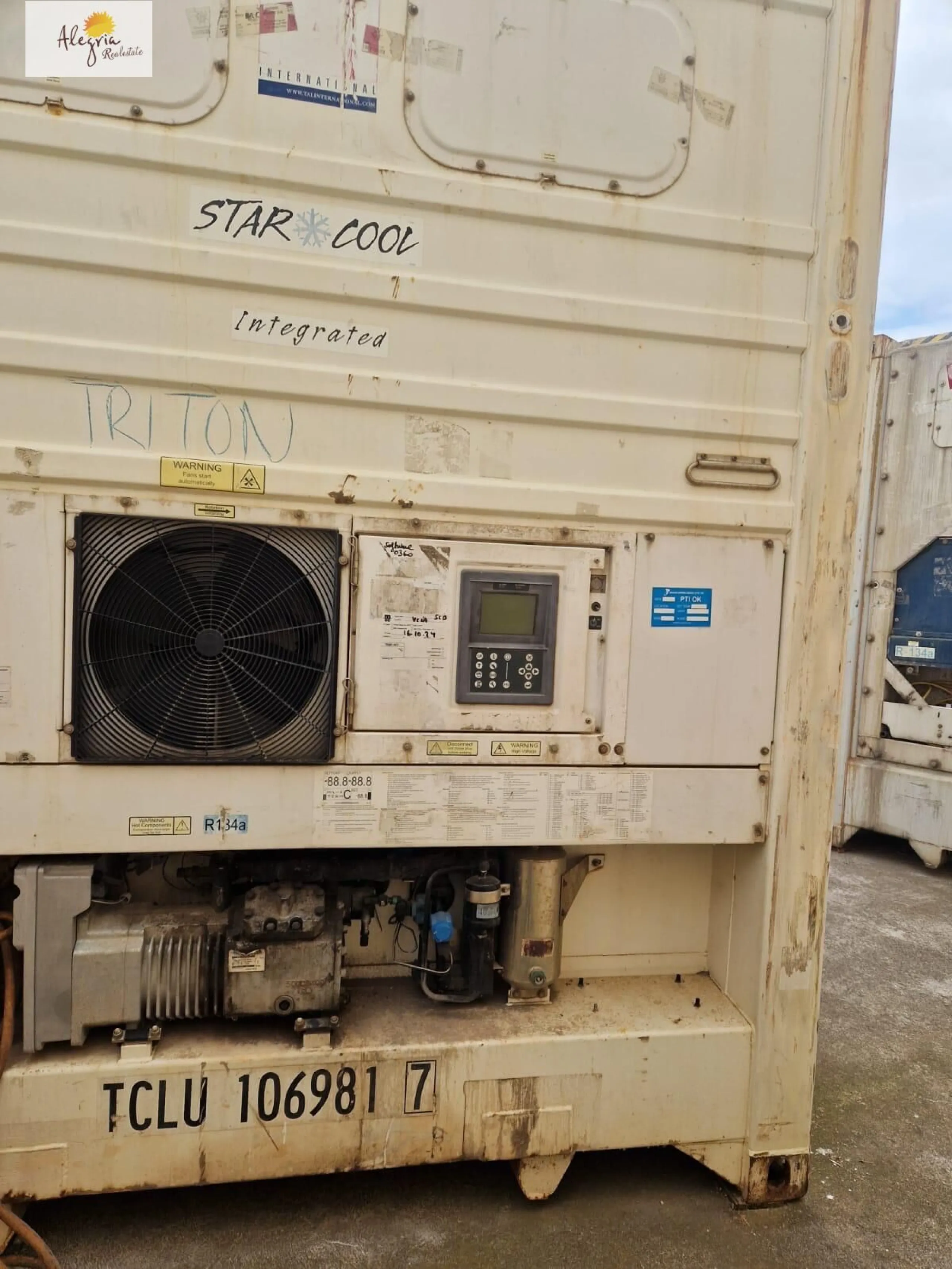 A 40-foot refrigerated container with a volume of 67 m³ is available for rent
