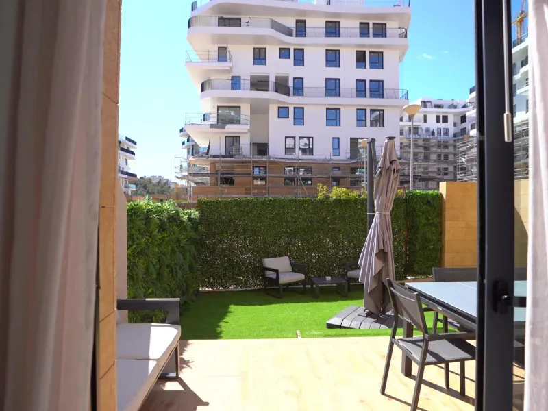 🌴 Luxury property by the sea!